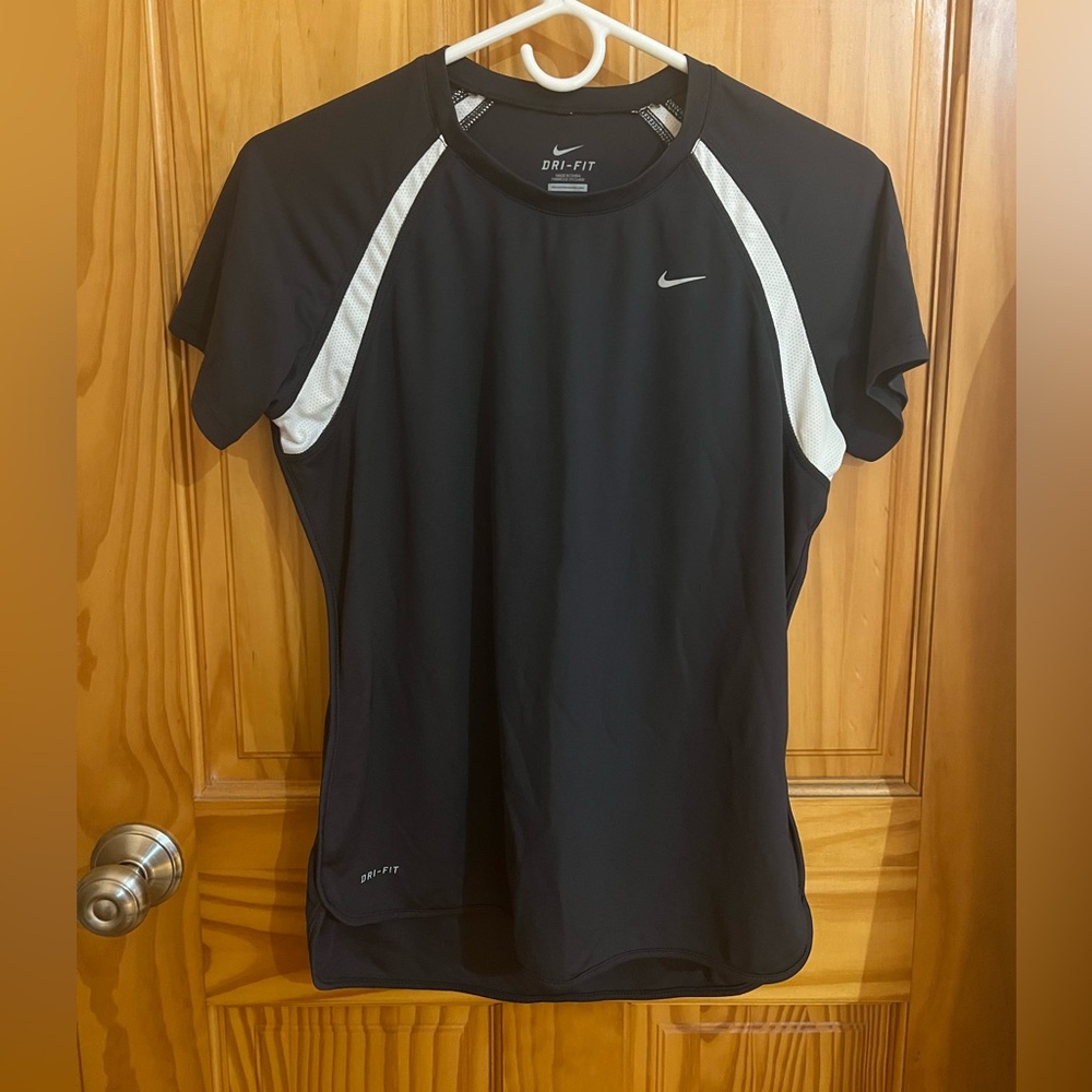 NIKE DRI-FIT WOMEN'S Dark Gray Athletic Gym T-Shirt  Short Sleeve ~SIZE large